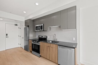 Building Photo - 1110 Lawson Av