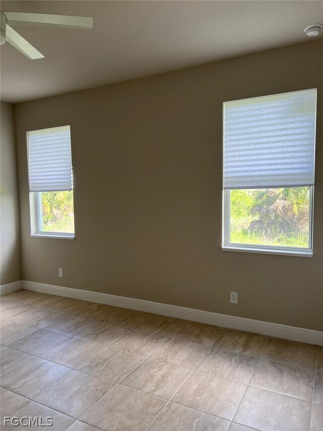 Foto del edificio - 125 Bethlehem Pl