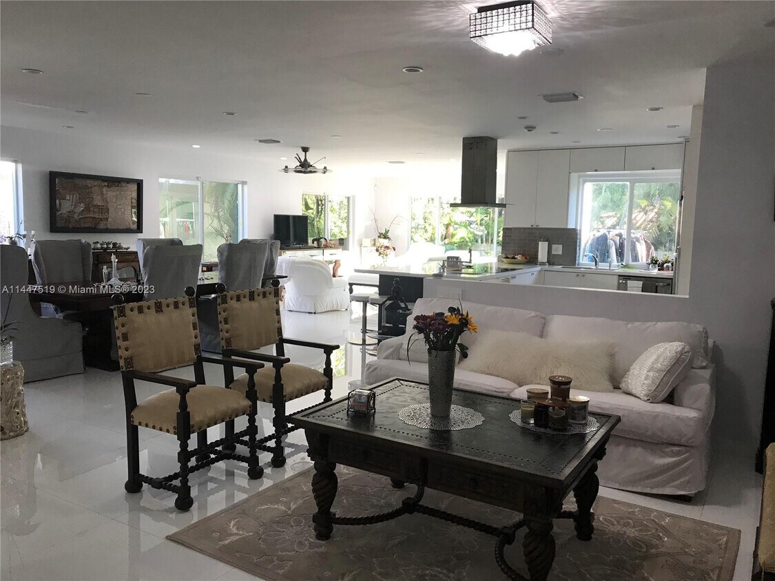 Foto principal - 416 Miller Rd