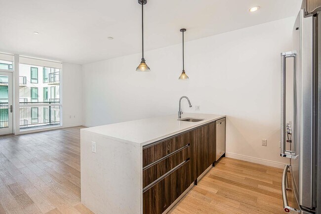 Foto del edificio - 255 Brunswick St