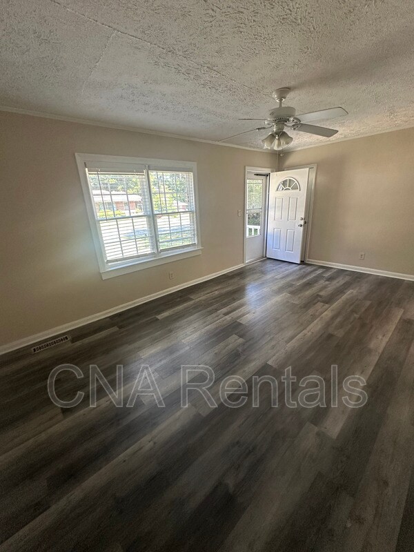 Foto del edificio - 1936 Clearwater Dr SE