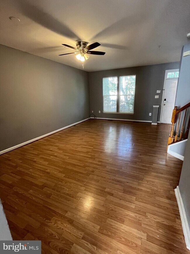 Building Photo - 4303 Day Lily Dr