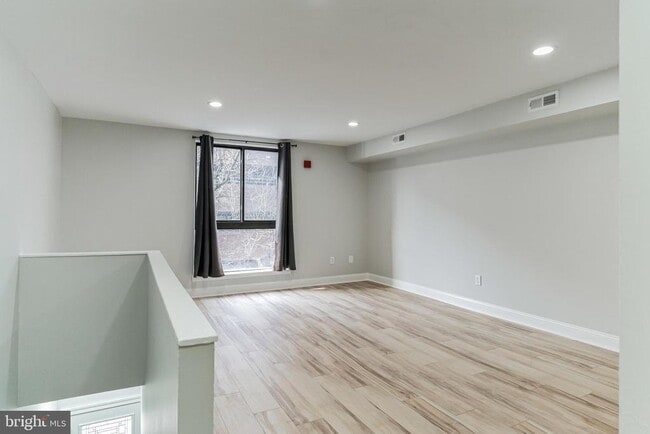 Foto del edificio - 1711 South St