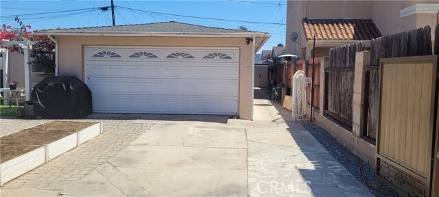 Foto del edificio - 4436 W 165th St