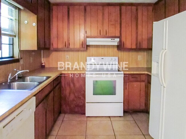 Foto del edificio - 5063 Springtree Ct