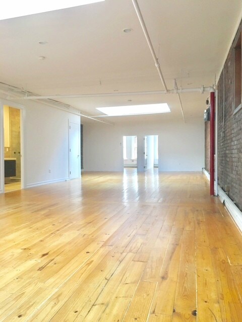Building Photo - 535 Broadway