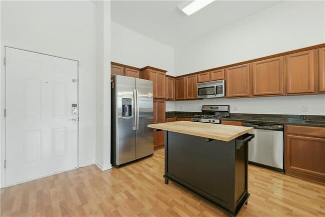 Building Photo - 4805 W Village Way