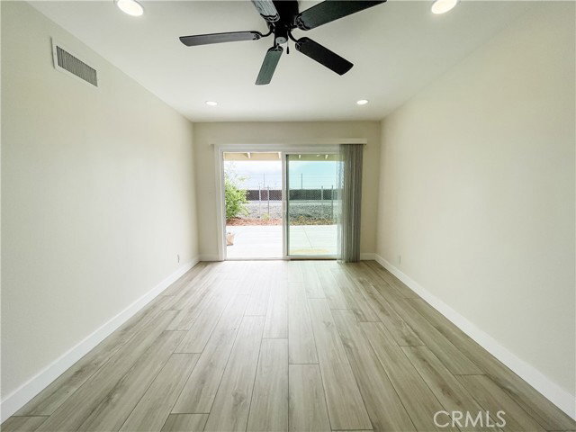 Foto del edificio - 9192 Christine Dr