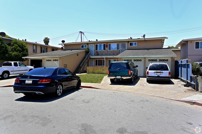 Building Photo - 415 Rogell Ct