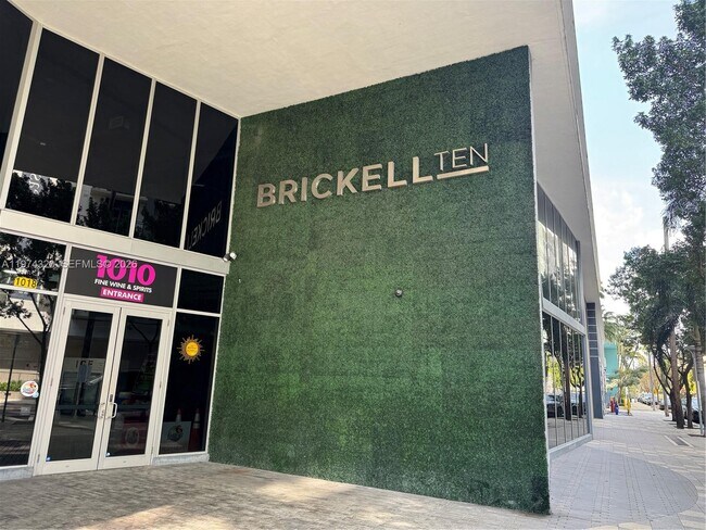 Foto del edificio - 1010 SW 2nd Ave