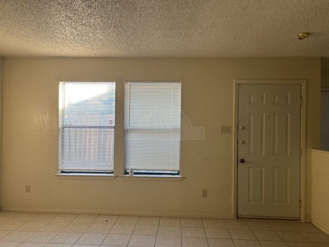 Foto del edificio - 4111 Water St