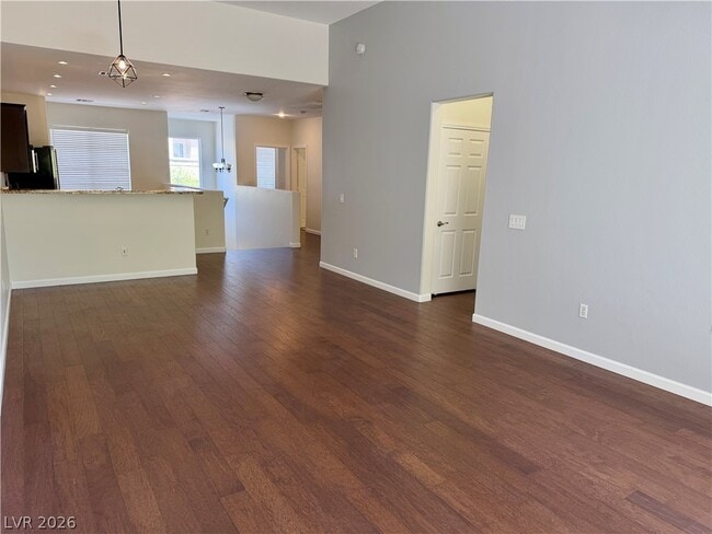 Building Photo - 704 Peachy Canyon Cir