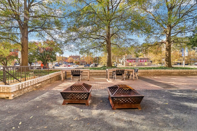 Photo - 2221 S Clark St Apartments