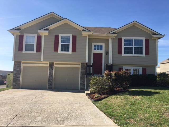 Foto principal - 1601 NW Hilltop Ln