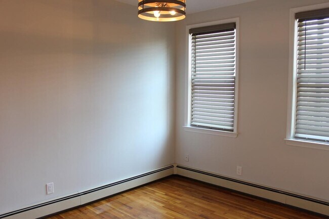 Foto del edificio - 612 Monroe St