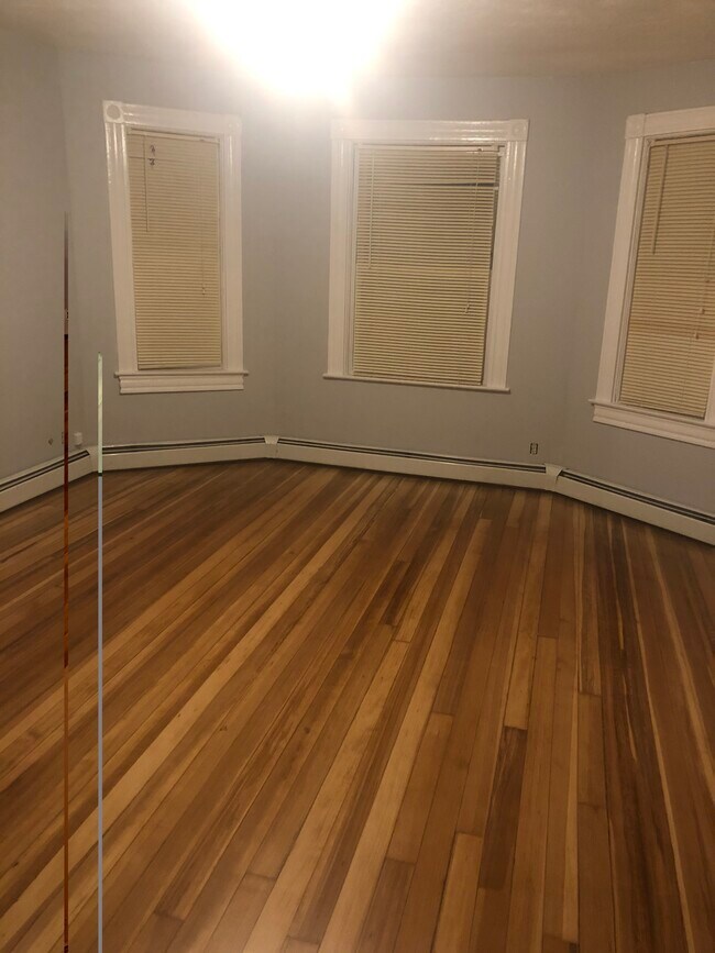 Foto del edificio - 117 Burnside Ave