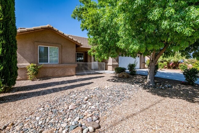 Building Photo - GORGEOUS HUALAPAI MOUNTAIN FOOTHILLS HOME
