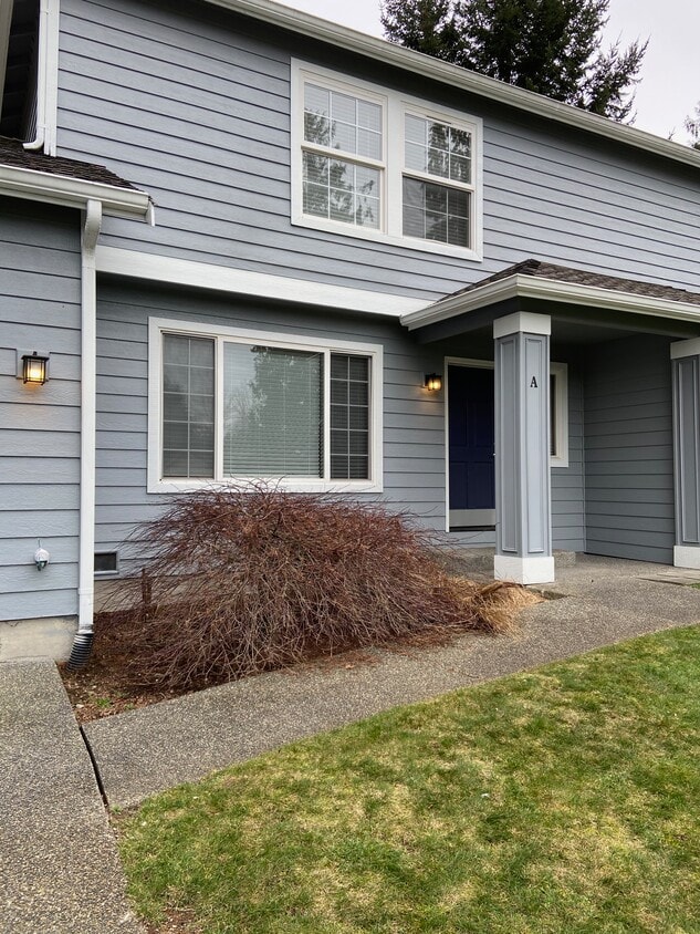 21507 8th Plz W, Lynnwood, WA 98036 Townhome Rentals in Lynnwood WA
