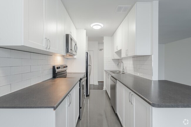 1 chambre, 1 salle de bain - 674 pi² - Cuisine - 200 Ridley