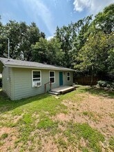 Building Photo - 520 McGuire Ln