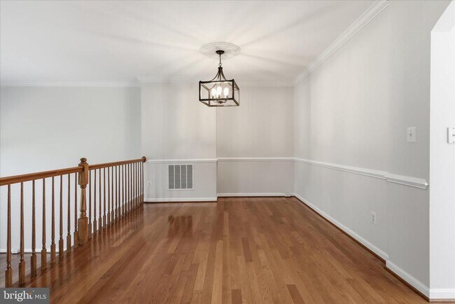 Foto del edificio - 21824 Ladyslipper Sq