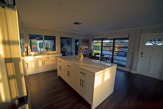 Foto del edificio - 10275 SW 112th St