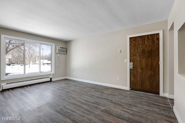 Foto del edificio - 6244 Oliver Ave S