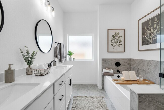 Foto del edificio - 2208 Inglenook Grv Dr