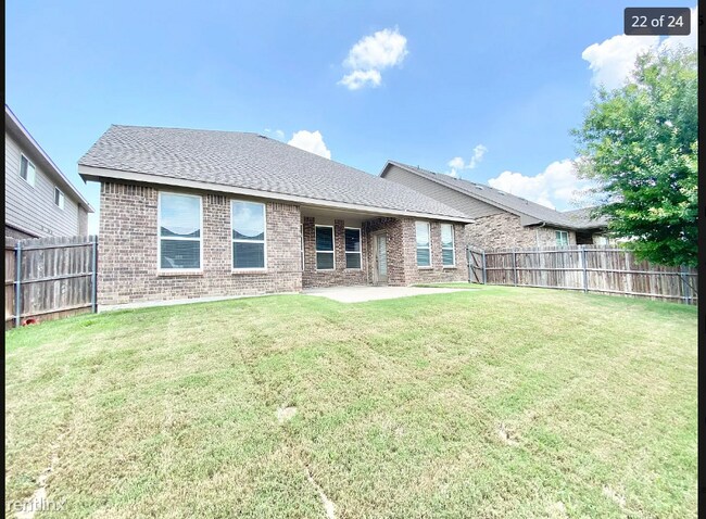 Foto del edificio - 5 br, 2.5 bath House - 2316 Gutierrez Drive