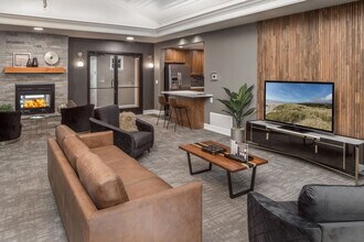 Crescent Park apartments — community photo - Crescent Park