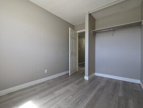 Building Photo - Sano Manor Apartments