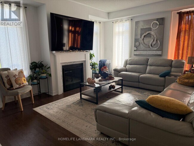 Building Photo - 21 Kingsbury Trl