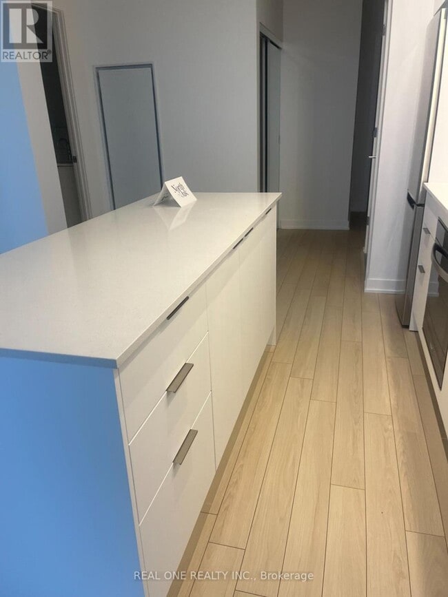 Photo du bâtiment - 3071 Trafalgar Rd