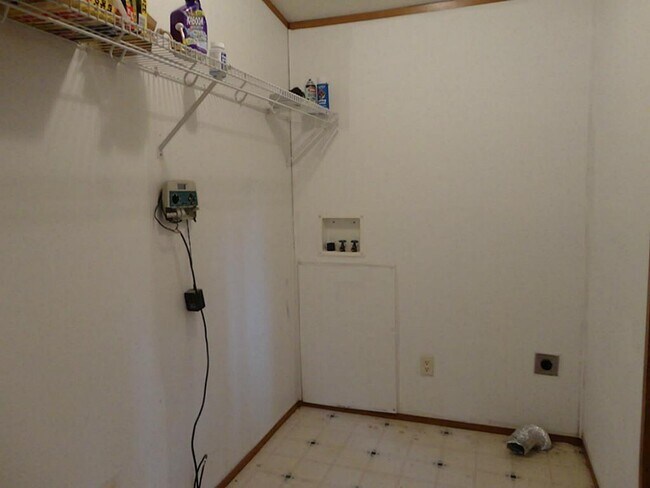 Foto del edificio - 16658 Meadowcroft St