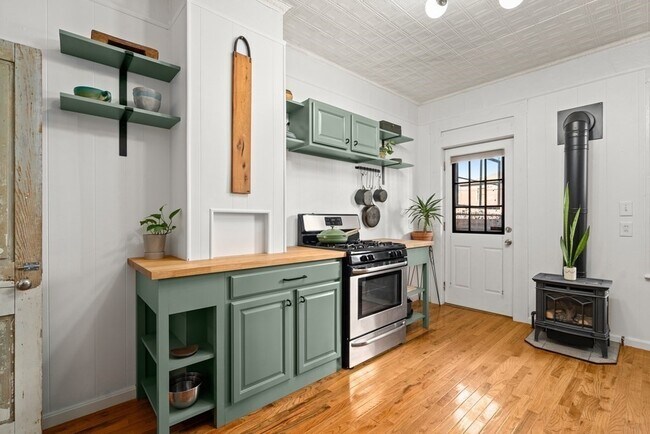 Foto del edificio - 536 E 3rd St