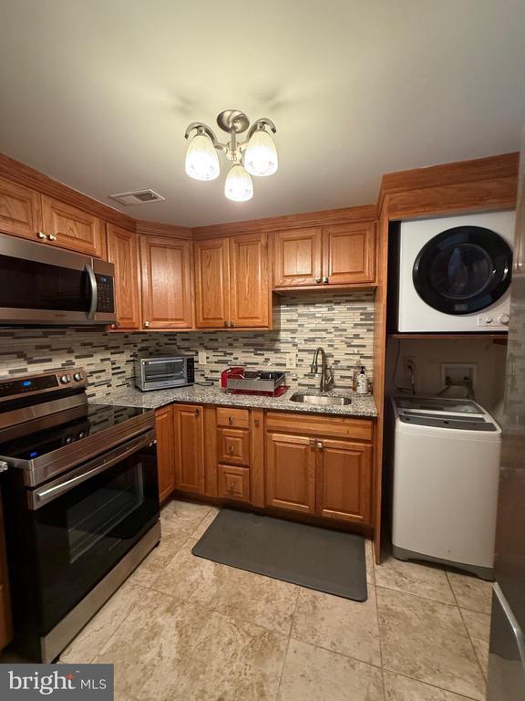 Foto del edificio - 20920 SOLOMONS -BASEMENT ONLY Ct
