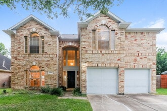 Building Photo - 22835 W Waterlake