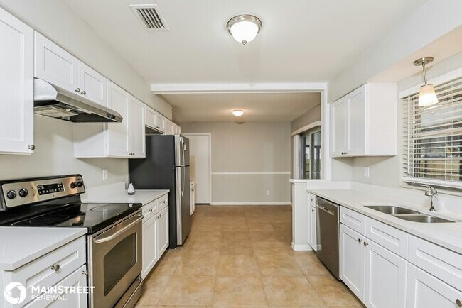 Foto del edificio - 1110 LONDONWOOD ST, BRANDON, FL 33510