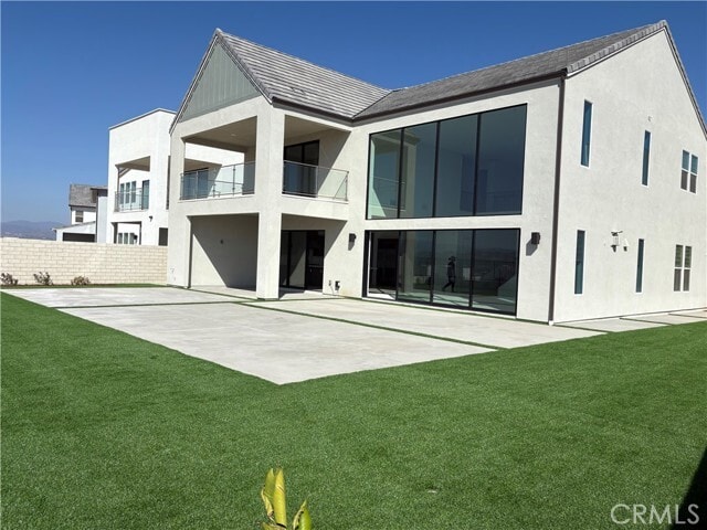Building Photo - 27541 Elderberry Dr