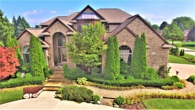 Building Photo - 6768 Merrick Dr