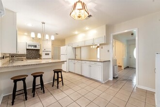 Building Photo - 5618 Avenue M 1/2