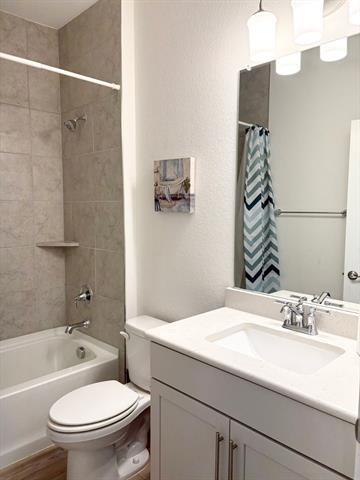 Foto del edificio - 1527 Overlook Ct