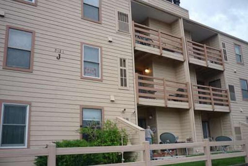Primary Photo - 3121 S Tamarac Dr