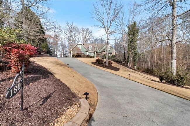 Foto del edificio - 180 Forest Glen Dr