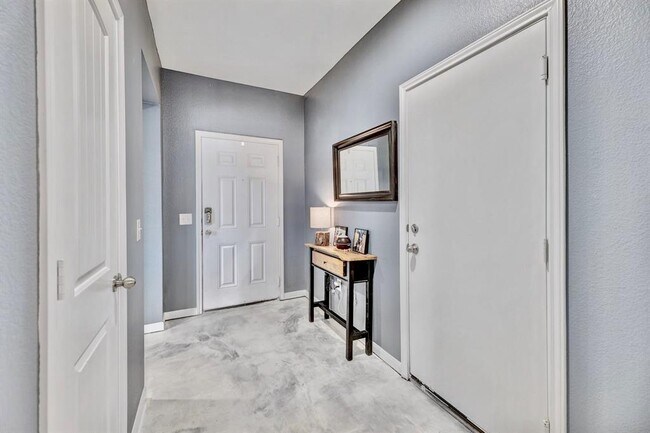 Foto del edificio - 901 Canvasback Creek Dr