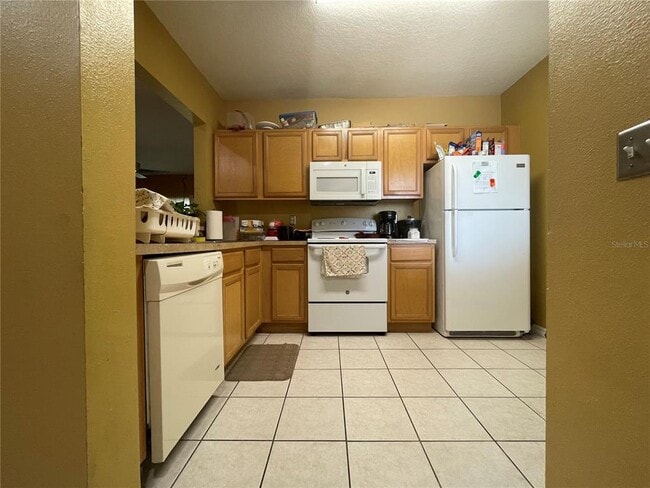 Building Photo - 6007 Skydale Way