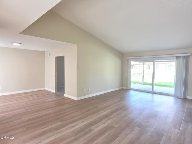 Foto del edificio - 23115 Village 23