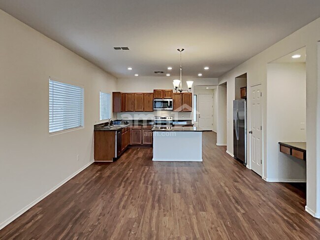 Foto del edificio - 1232 W Desert Hollow Dr