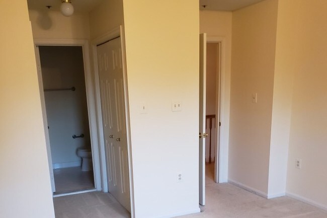 Building Photo - 11768 Rockaway Ln