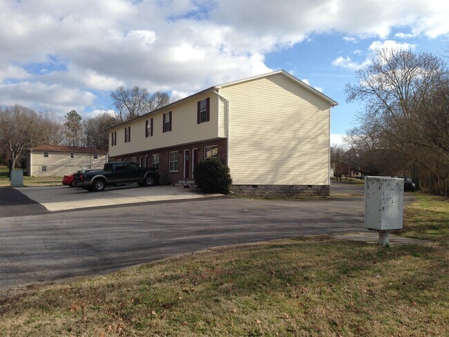Foto del edificio - 432 15th St NE